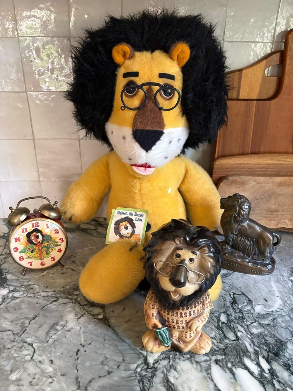 Hubert Harris Lion 4pc Bundle Plush Toy, clock & bank